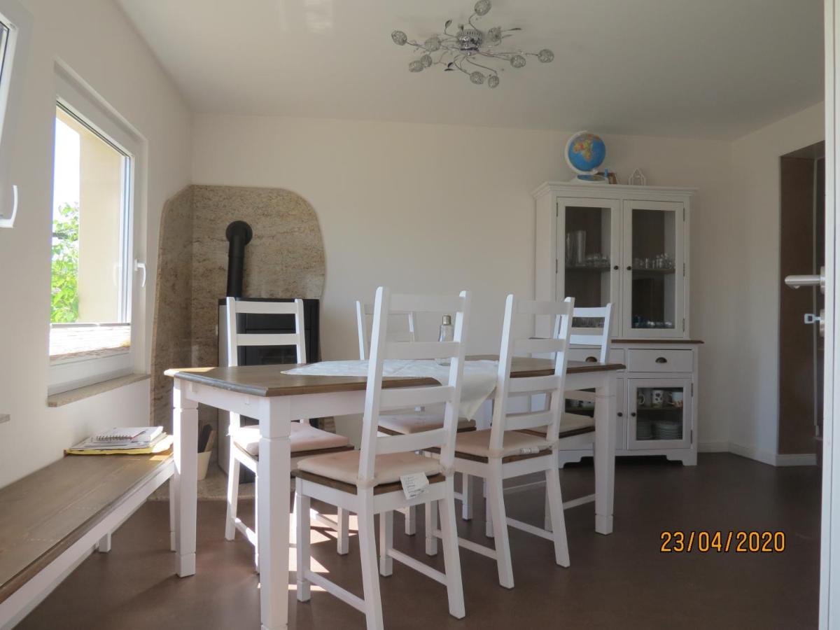 Ferienhaus An Der Sternwarte รูโดลชตัดท์ ภายนอก รูปภาพ