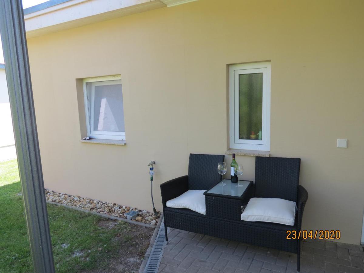Ferienhaus An Der Sternwarte รูโดลชตัดท์ ภายนอก รูปภาพ